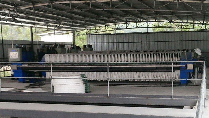 廂式探花AV播放清洗